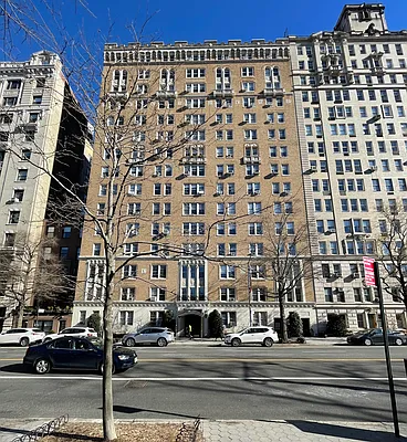 Rented by Compass | media 21