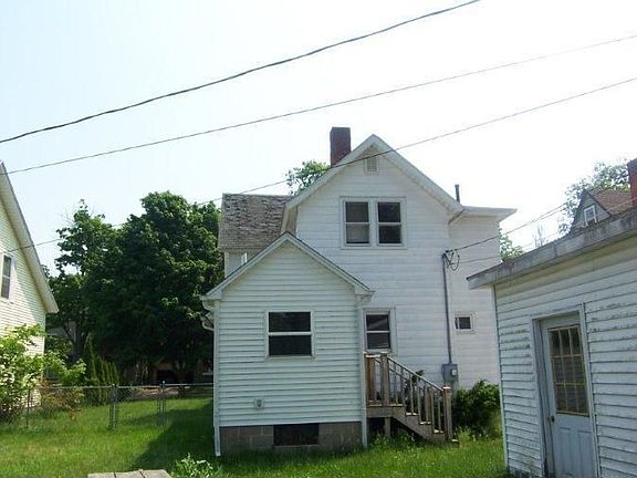 2nd image of 314 S Park St