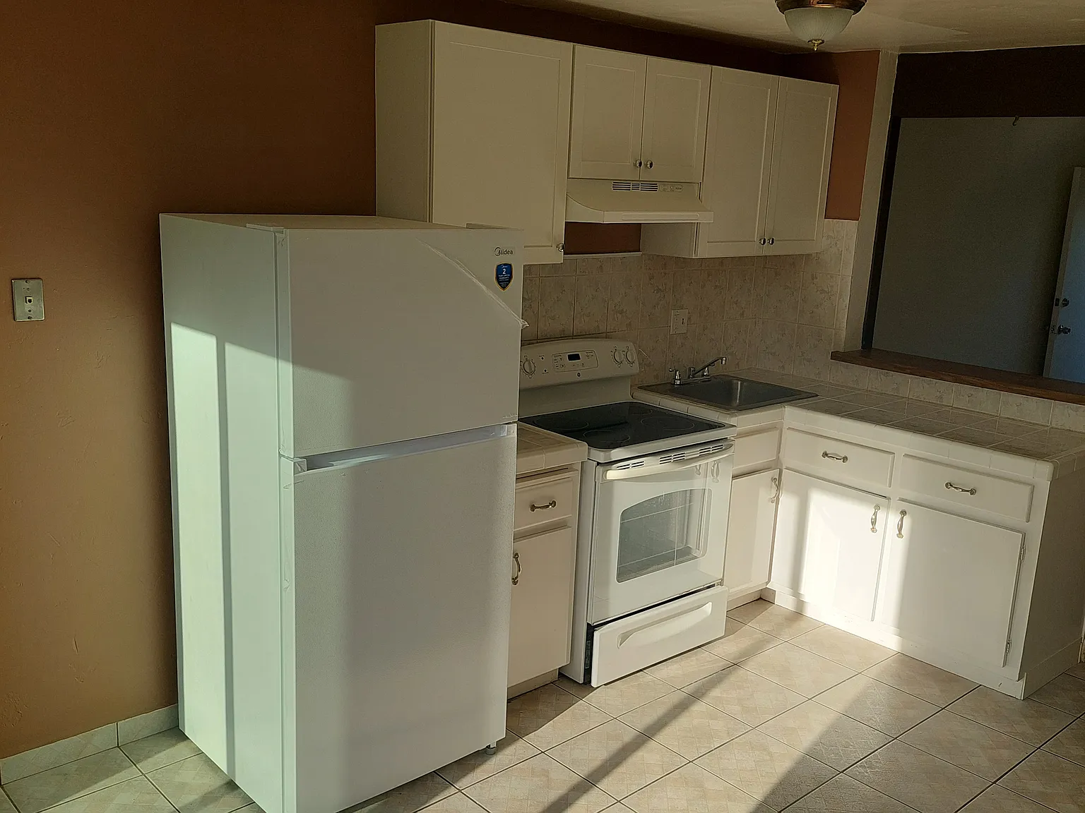 2 bed, 1.5 bath, 900 sqft, $2,300 — Photo 4