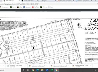 9554 Kickapoo Dr, Ozawkie, KS 66070