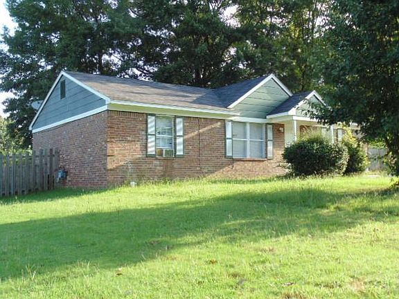 2nd image of 1398 Wagon Trail Ln