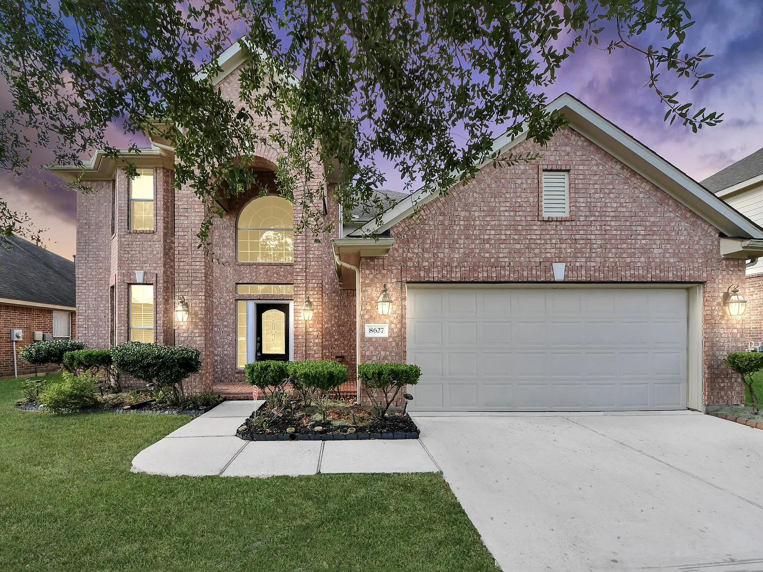 4 bed, 3.5 bath, 3009 sqft, $2,725 — Photo 2