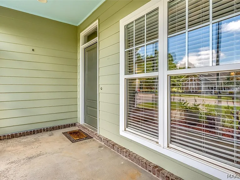 1211 Sadie Cir — Photo 4