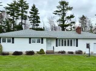 42 Smiley Ave, Winslow, ME 04901