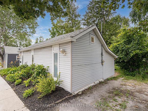 4th image of 204 Cox Mill Rd