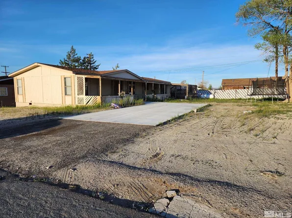 540 K St, Hawthorne, NV 89415