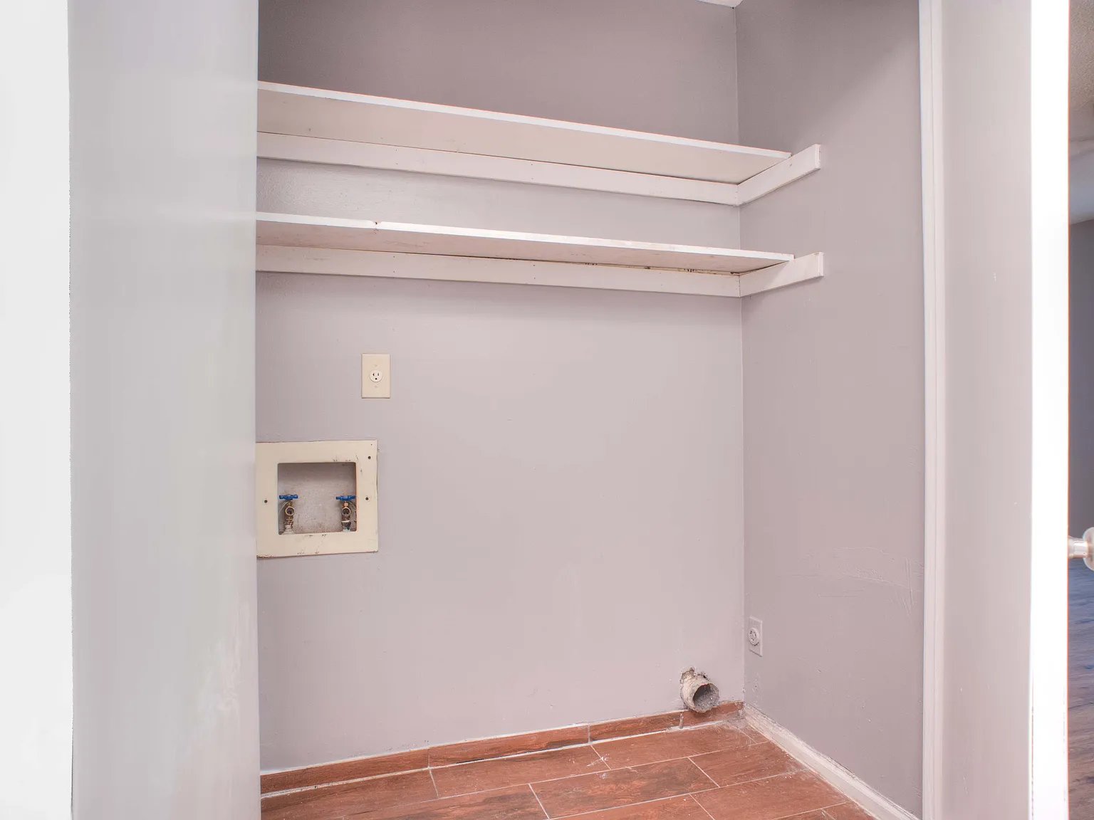 2 bed, 1.5 bath, 1216 sqft, $995 — Photo 1