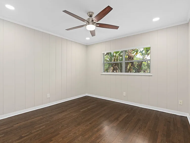 400 E Grant St — Photo 24