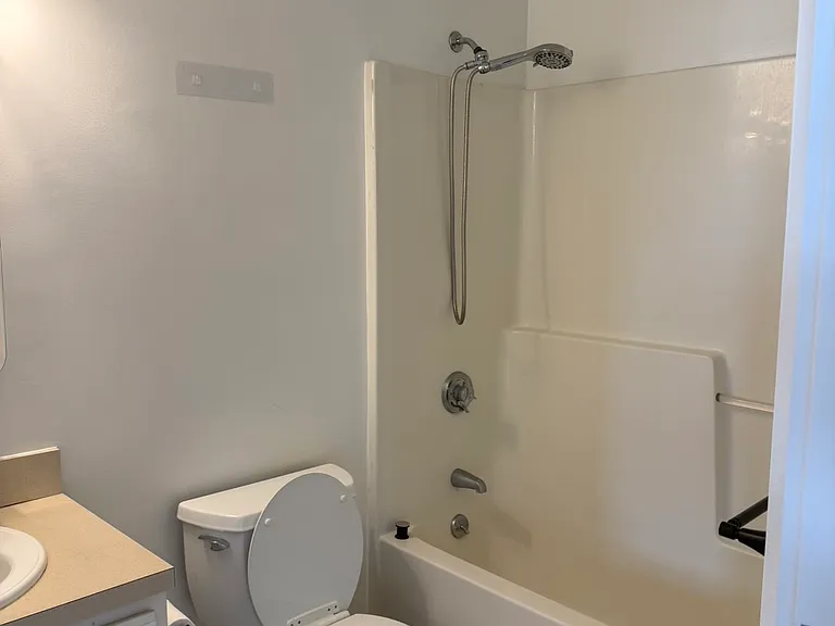 534 Commonwealth Ave #6E — Photo 12
