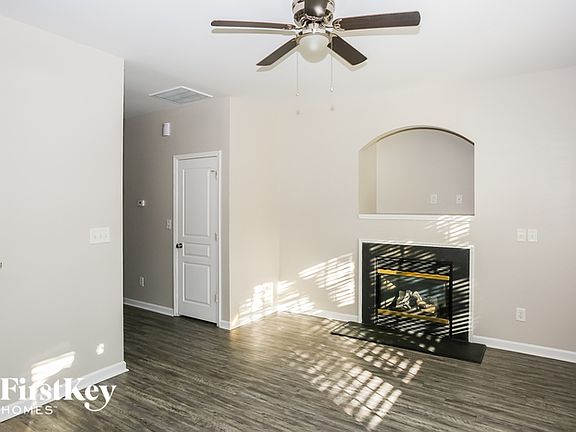 5th image of 19038 Long Pond Ln