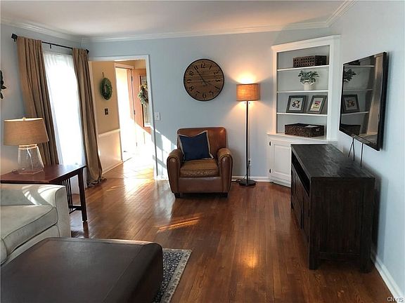 5th image of 8738 Columbine Cir