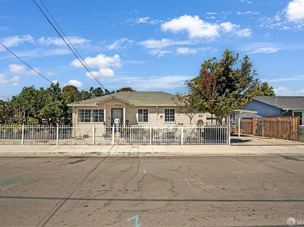 2155 Addison Ave, East Palo Alto, CA 94303