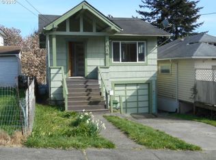 1016 S 8th St, Coos Bay, OR 97420