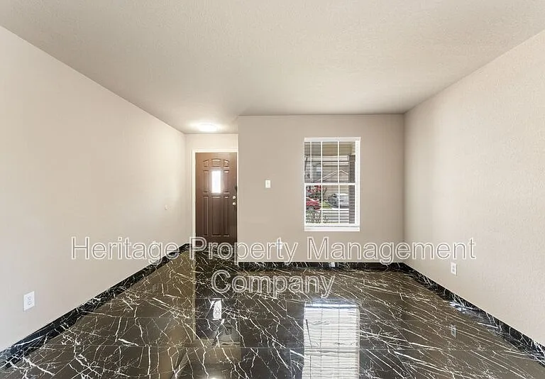 5819 Providence Oak — Photo 5
