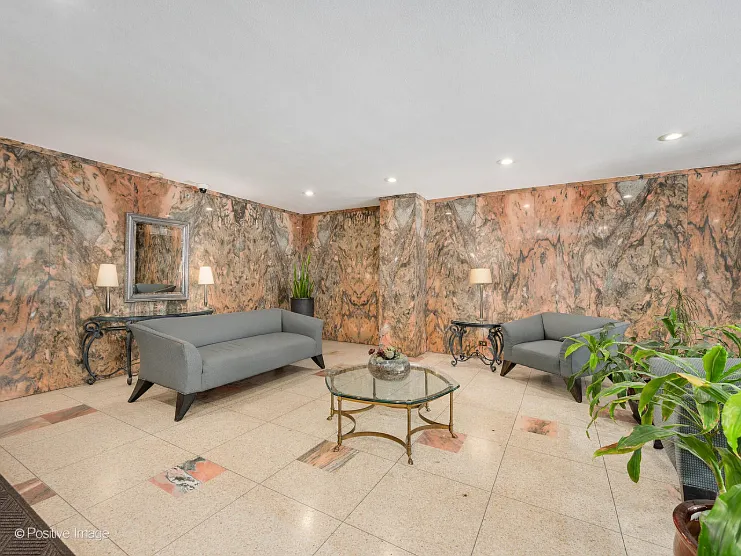 4200 N Marine Dr #901 — Photo 24
