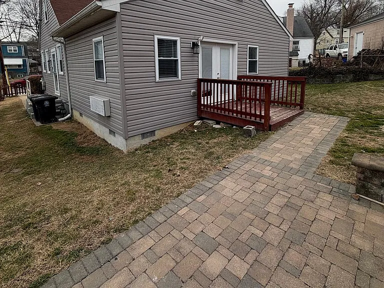 6609 Patterson St — Photo 3