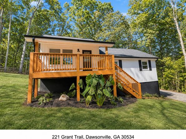221 Grant Trl