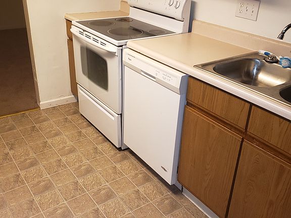 4th image of 11939 E Welland St