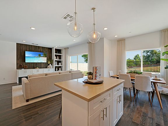 5th image of 4445 Camellia Ct