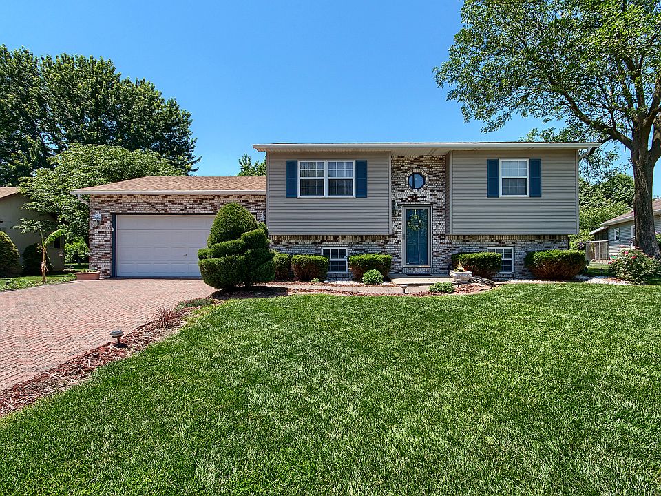 1st image of 2 Cottonwood Glen Dr