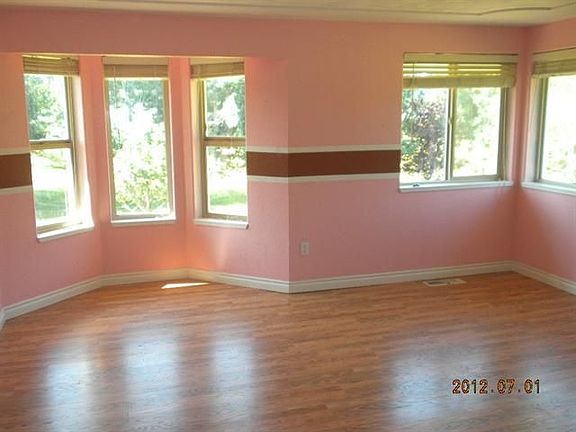 3rd image of 3323 74th Ave SE