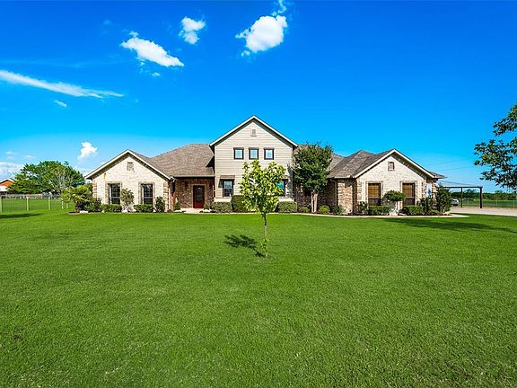2nd image of 909 Boren Dr