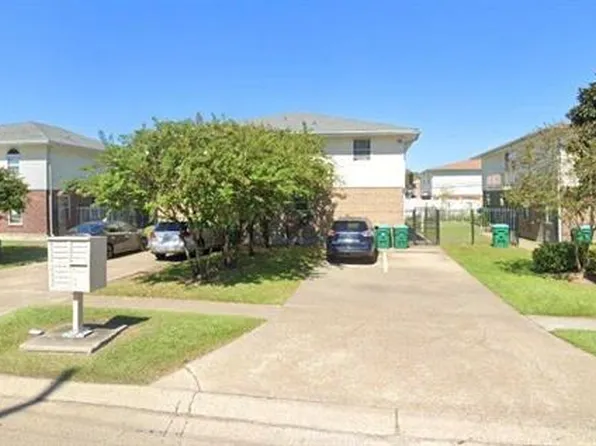 300 Clemson Dr, Kenner, LA 70065