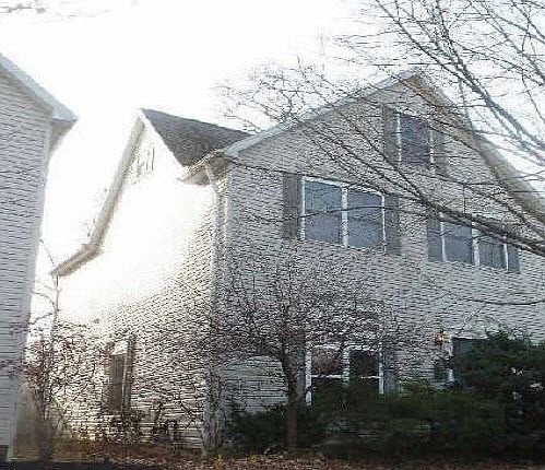 4th image of 9904 Foster Ave