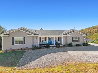 198 Gibson Cove Estates Dr, Franklin, NC 28734