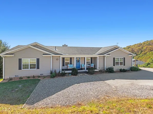 198 Gibson Cove Estates Dr, Franklin, NC 28734