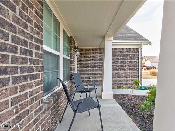 4th image of 253 Fairwood Way