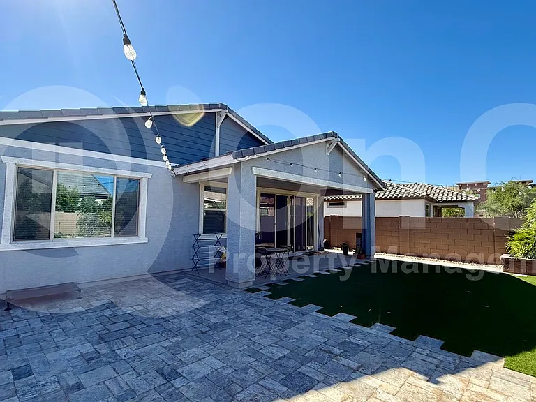 519 S Avocet St — Photo 23