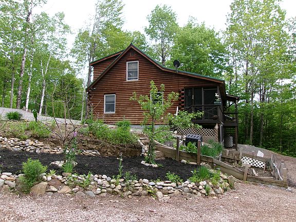 3rd image of 10 Patten Woods Lane