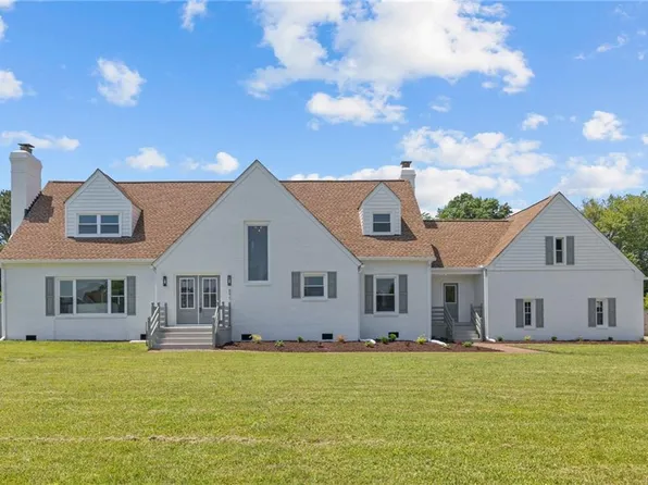 895 Old Dam Neck Rd, Virginia Beach, VA 23454