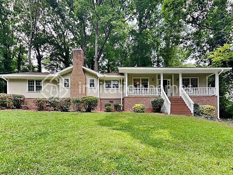 3158 Larkspur Cir — Photo 1