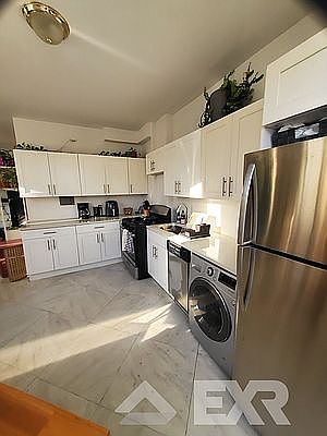 2nd image of 245 Flatbush Ave #3