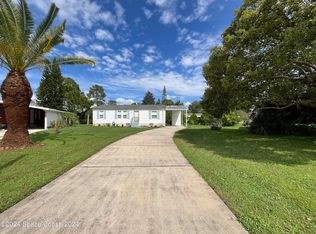 328 San Roberto Dr, Titusville, FL 32780