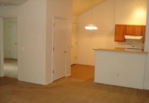 2nd image of 2509 Leeds Ln