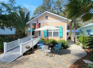 105 S Campbell Ave #B, Tybee Island, GA 31328