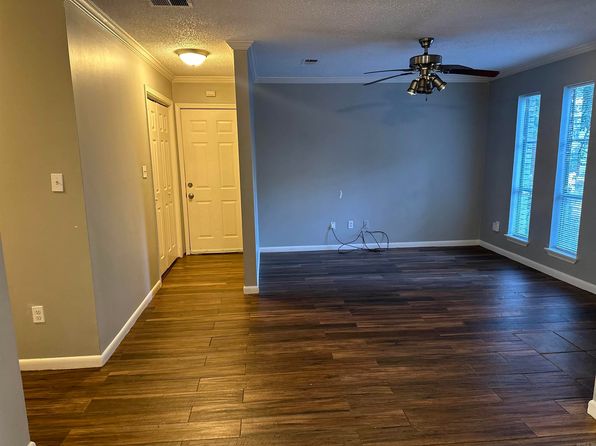 little-rock-arkansas-82838600 picture