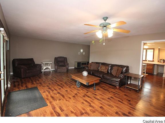 4th image of 712 Trenton Dr