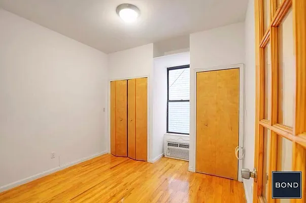 Rented by Bond New York | media 19