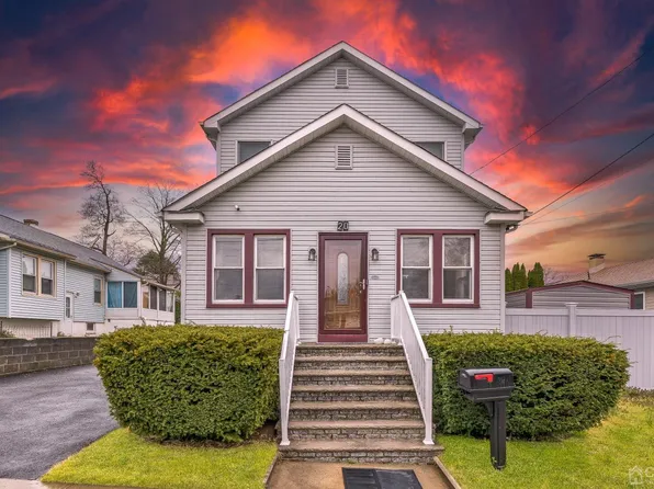 20 Henry St, Sayreville, NJ 08872