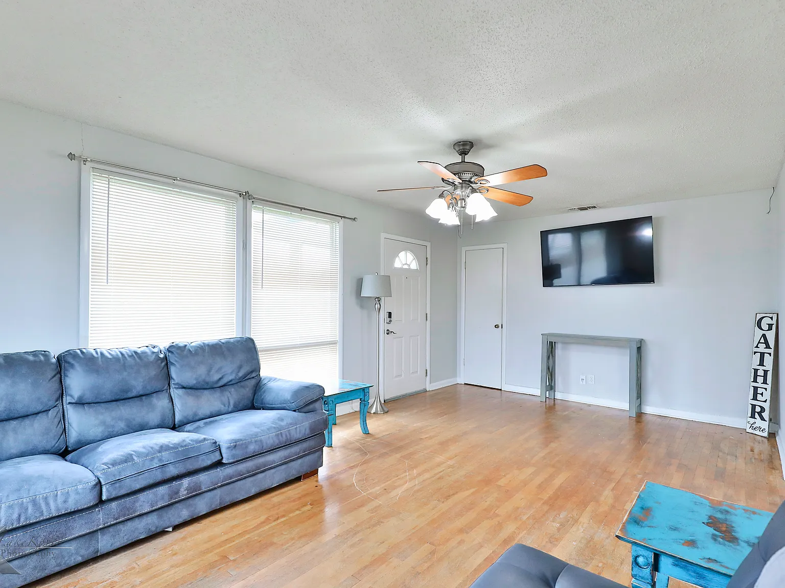 2 bed, 900 sqft, $2,995 — Photo 1