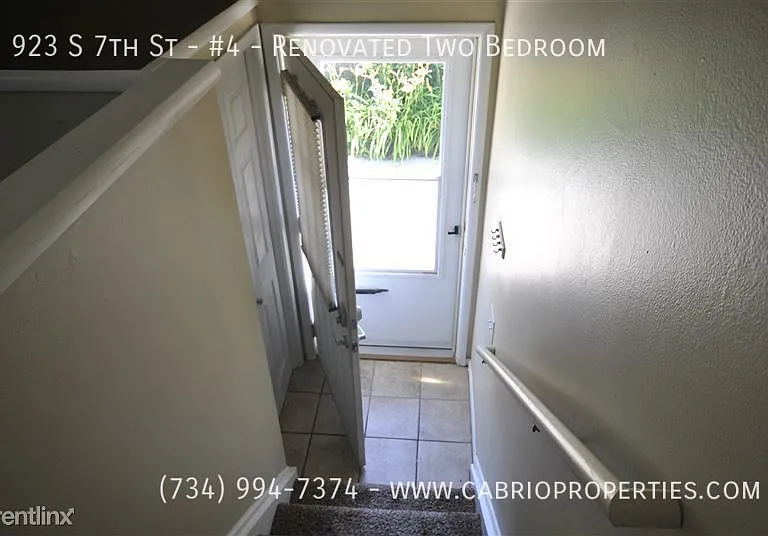 923 S 7th St — Photo 27
