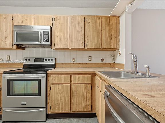 4th image of 2655 W 67th Pl APT 14-13