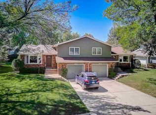 913 S Division St #915, Waunakee, WI 53597