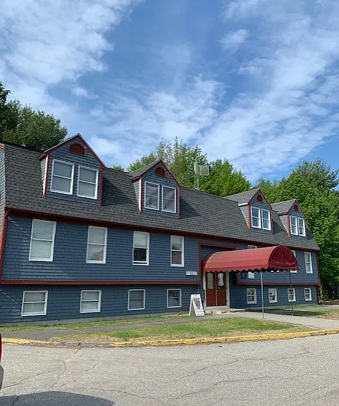 122 Main St — Photo 1