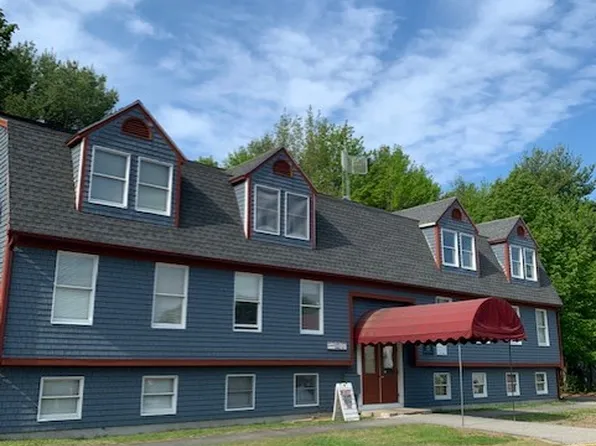 122 Main St, Topsham, ME 04086