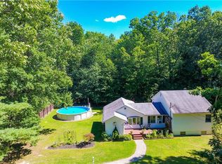 29 Old Town Rd, Pine Bush, NY 12566